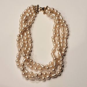 Richelieu Layered Pearl Necklace